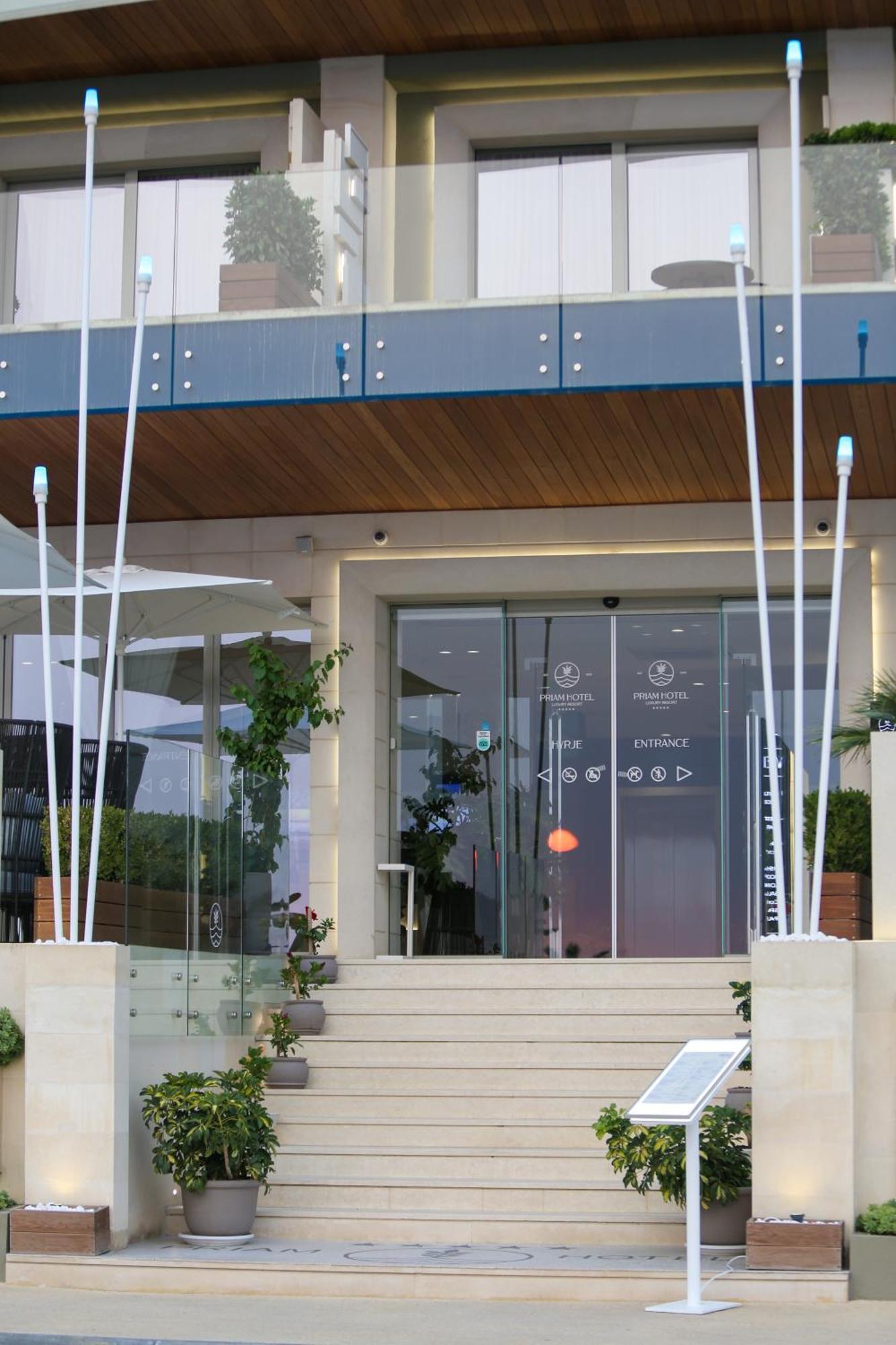 Priam Hotel Luxury Resort Vlore Exterior photo