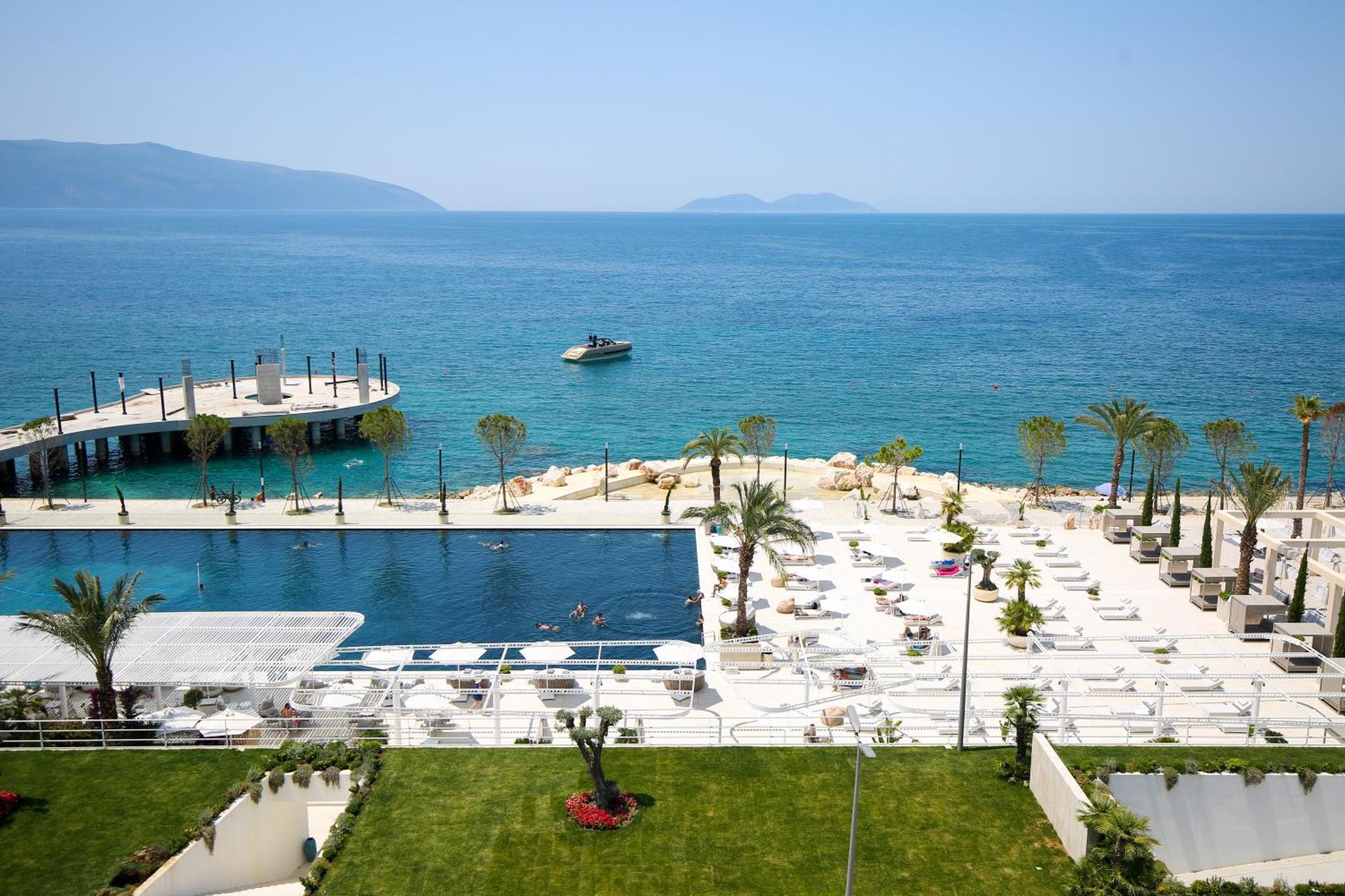 Priam Hotel Luxury Resort Vlore Exterior photo